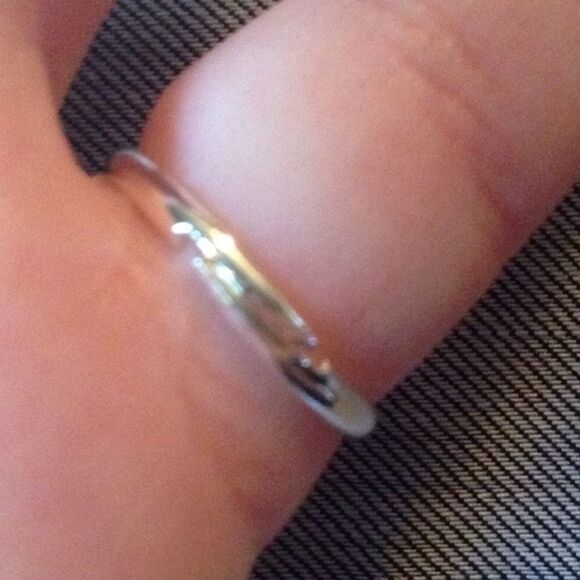 (D1) Pretty Ring - Picture 2 of 4